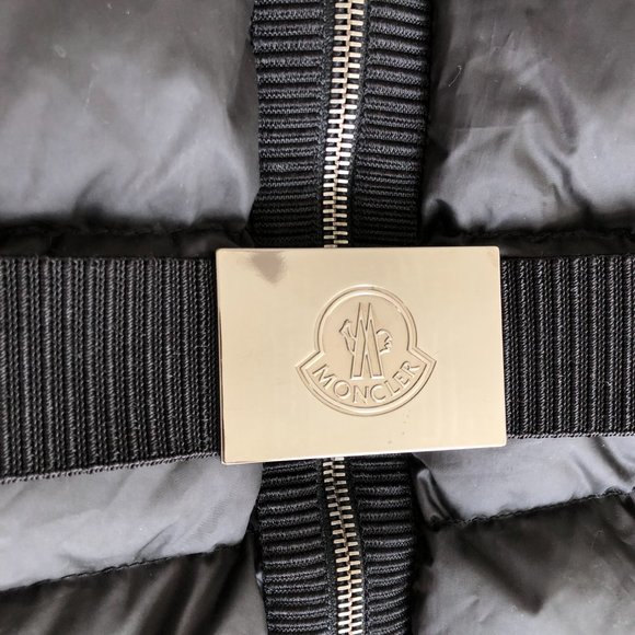 Moncler Long Coat Fur Trim Belted Black and Free Silk Face Mask - Picture 3 of 14